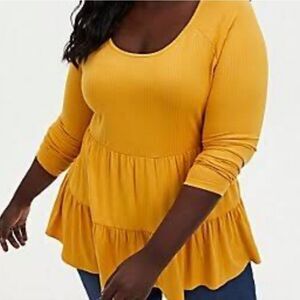 Torrid Women's Gold Ribbed Scoop-neck Long Sleeve Tiered Babydoll Pullover Top